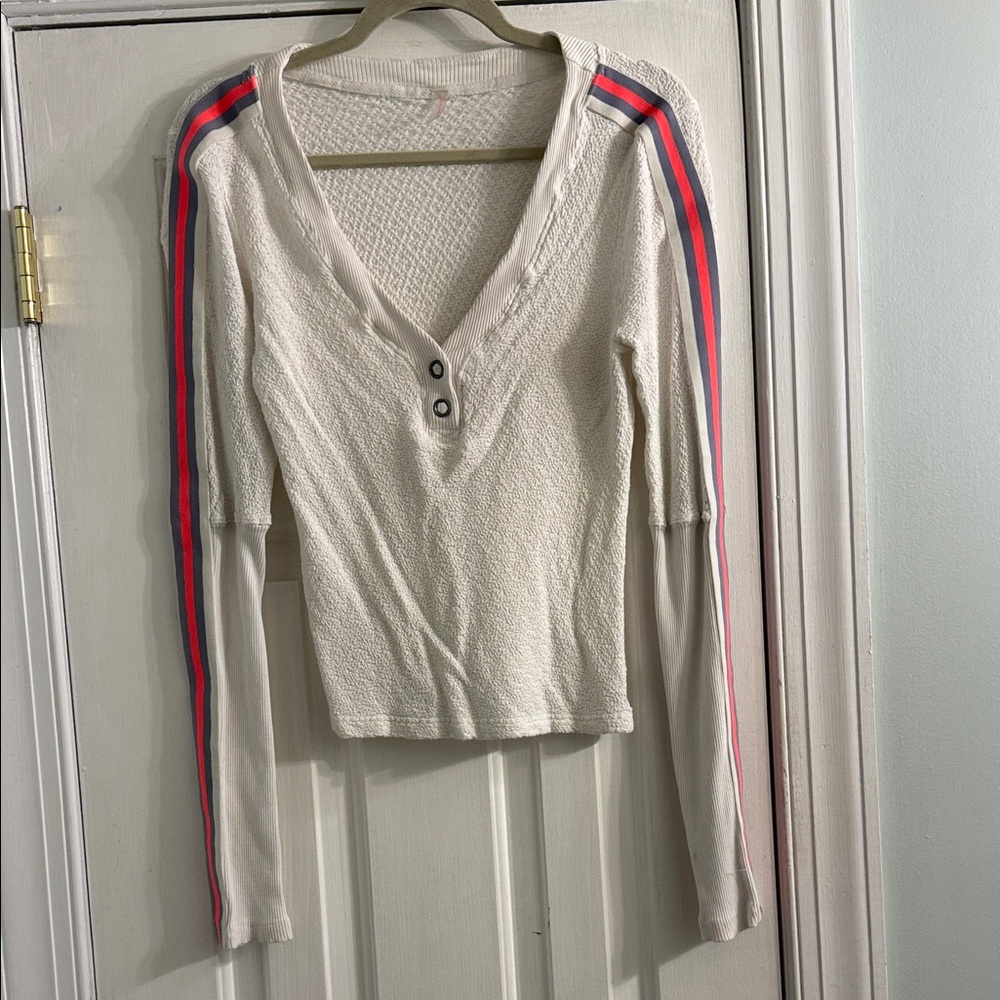 Stylish Cream V-Neck Women's Top with Red and Blue Stripes